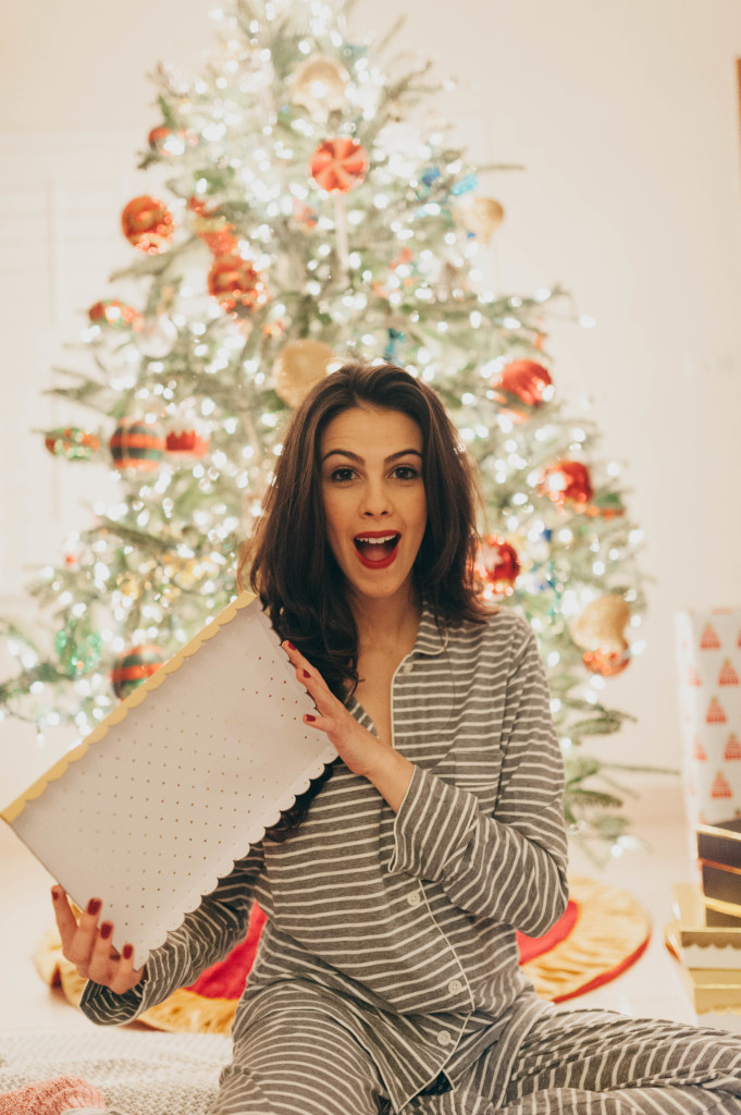 Christmas Pajamas - Sugar Paper Wrapping- J.Crew - Miami Fashion Blogger