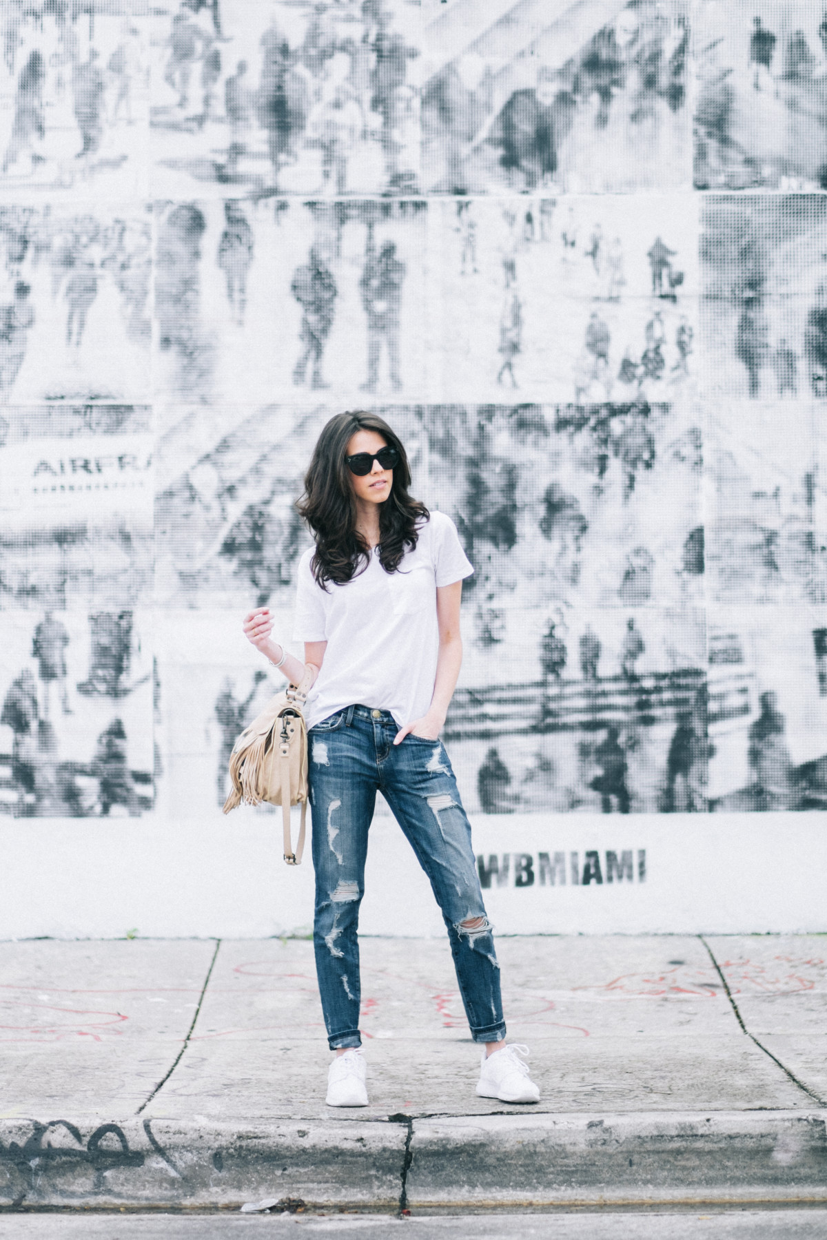 Basic Style - white t-shirt - miami fashion blogger